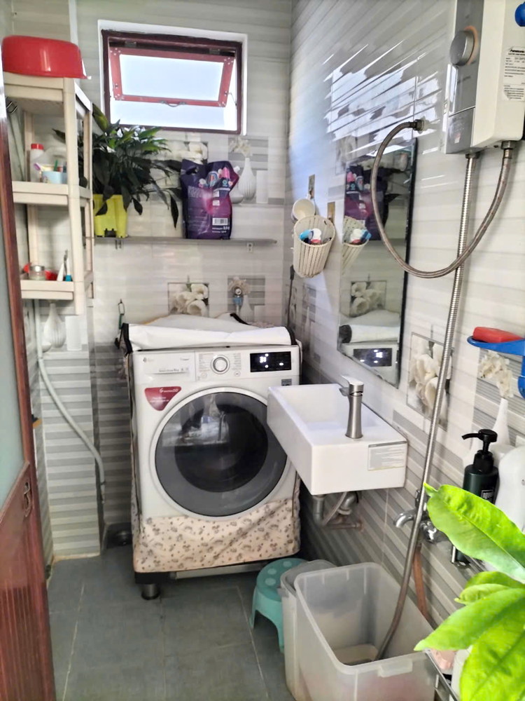 Nhà mới 54m2 Bông Sao P5Q8, Giá : 5.6 Tỷ (T/L)