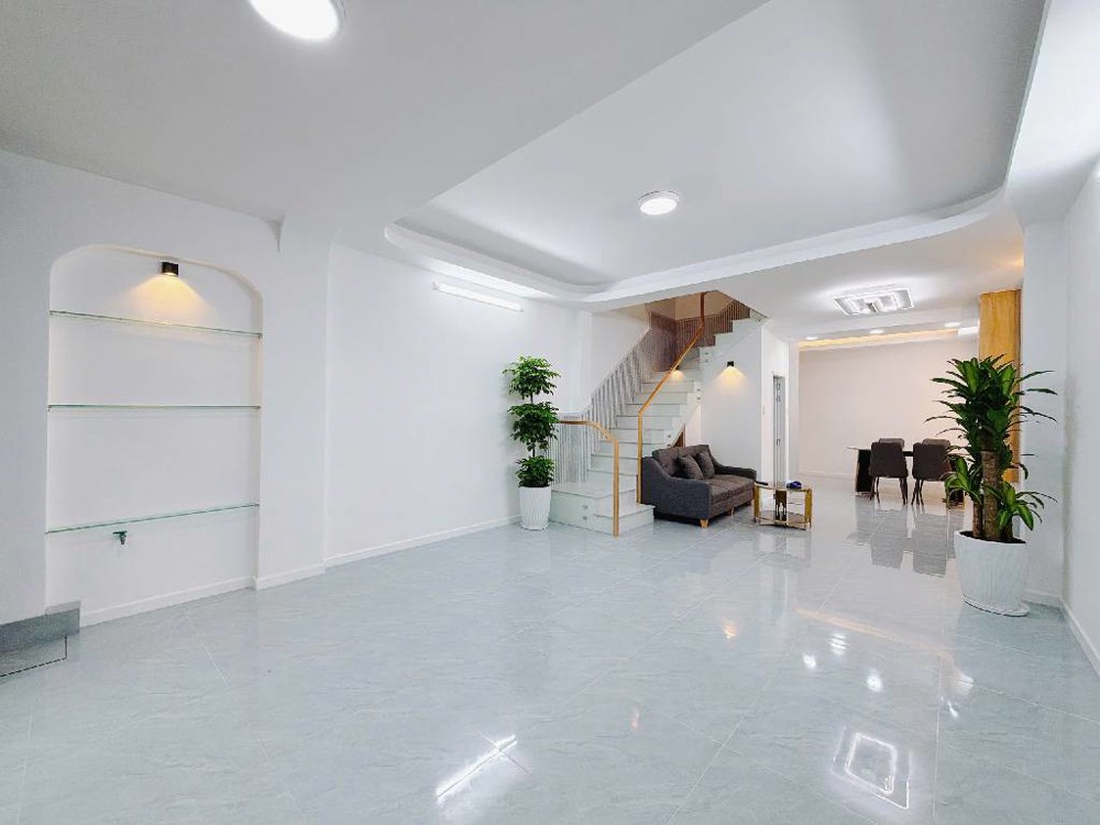 💥 HIẾM CÓ! NHÀ 4 TẦNG – XE HƠI NGỦ TRONG NHÀ – KỀ PHÚ MỸ HƯNG