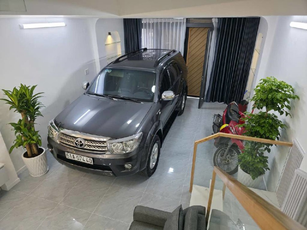 💥 HIẾM CÓ! NHÀ 4 TẦNG – XE HƠI NGỦ TRONG NHÀ – KỀ PHÚ MỸ HƯNG