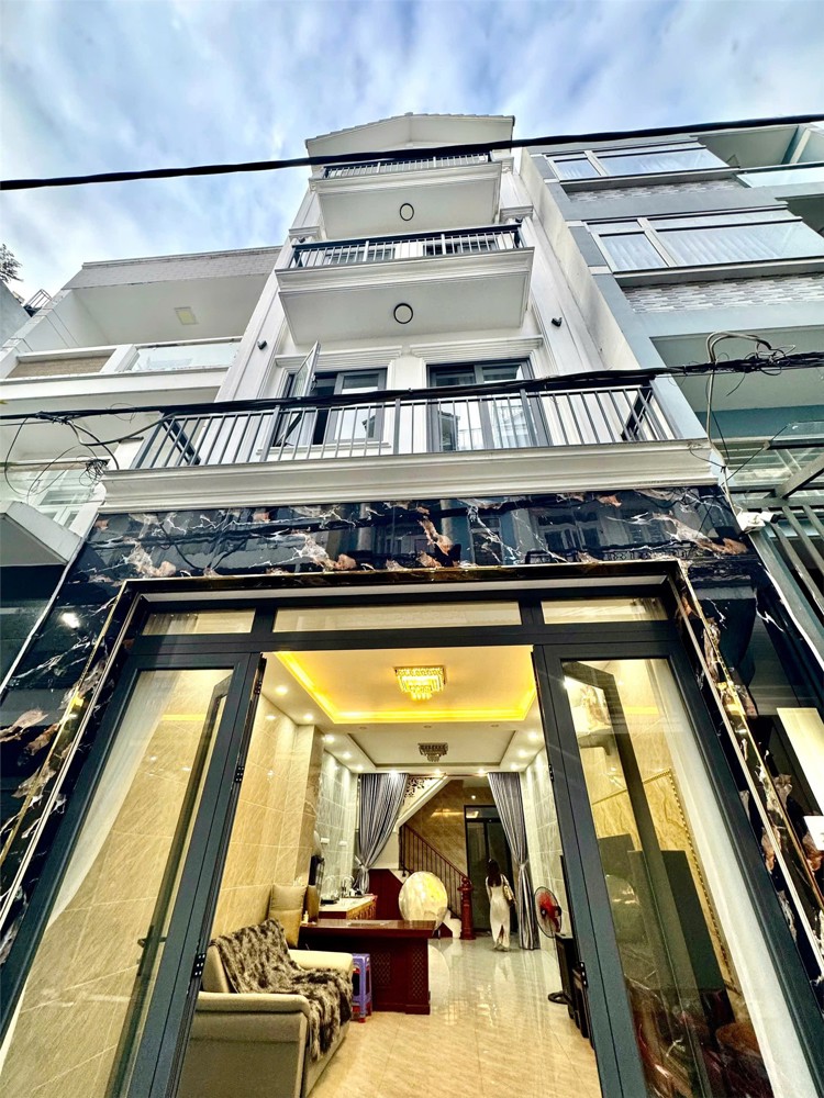 4.5❌15m, BÁN NHÀ 4 TẦNG, KHU PHÂN LÔ, HẺM 8M, PHẠM VĂN BẠCH, F15 TÂN BÌNH, 10 TỶ NHỈNH