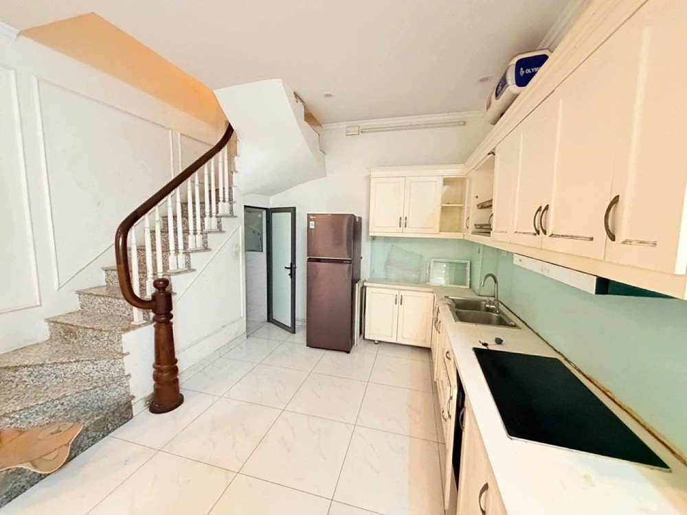 THỤY KHUÊ DT 31M x6 TẦNG 8,4 TỶ NGÕ THÔNG BA GÁC TRÁNH,60M RA HỒ