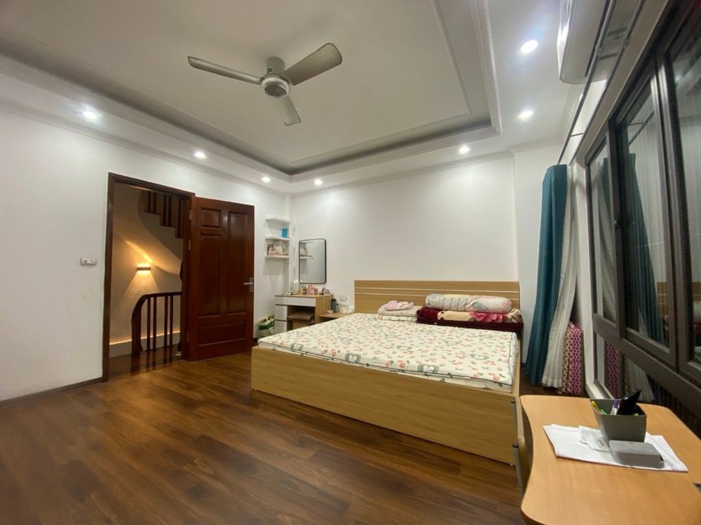 BÁN NHÀ HOA LÂM LONG BIÊN,OTO ĐỔ CỬA,VIEW THOÁNG,DÂN XÂY,36M NHỈNH 6 TỶ(TL)