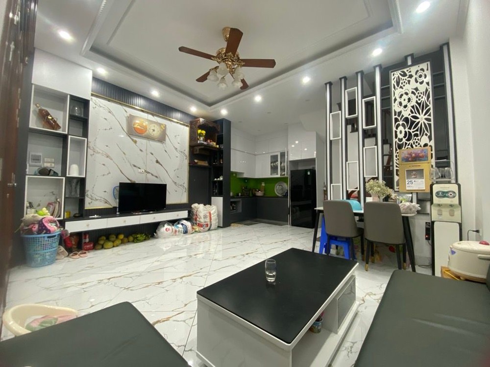 BÁN NHÀ HOA LÂM LONG BIÊN,OTO ĐỔ CỬA,VIEW THOÁNG,DÂN XÂY,36M NHỈNH 6 TỶ(TL)