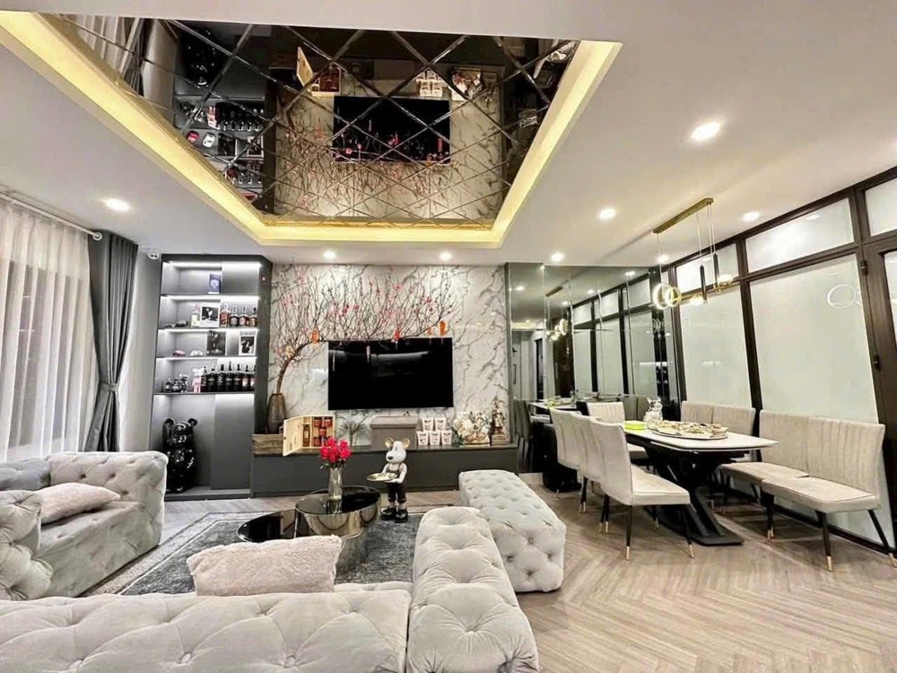 Nhà Phố Hoàng Văn Thái-54m*6 tầng*6,65mMT- Thang máy- Ôtô vào nhà- Giá 23,7 tỷ