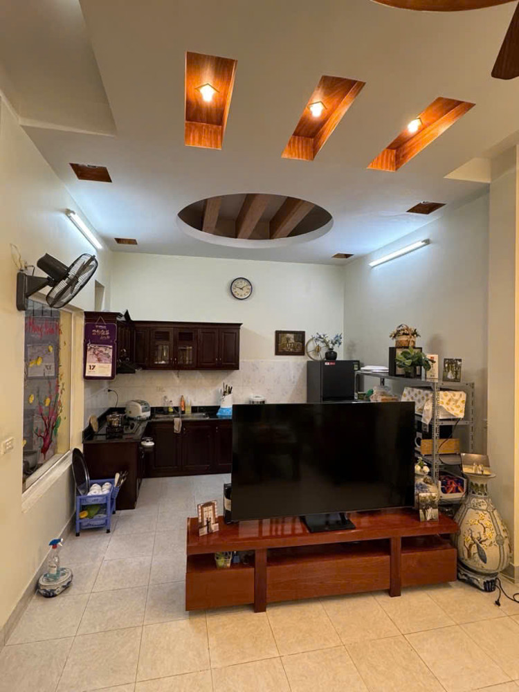 BÁN NHÀ PHÂN LÔ LÊ TRỌNG TẤN - SỔ ĐỎ NỞ HẬU 70M  X 4 TẦNG  GIA ĐÌNH TỰ XÂY GIÁ 16 TỶ