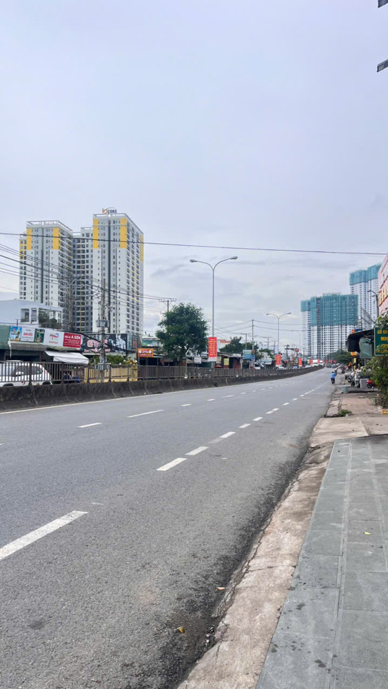 Bán 208m2 Nhà MẶT TIỀN Quốc Lộ 1K NGANG 10M,SHR,gần BigC Go Dĩ An