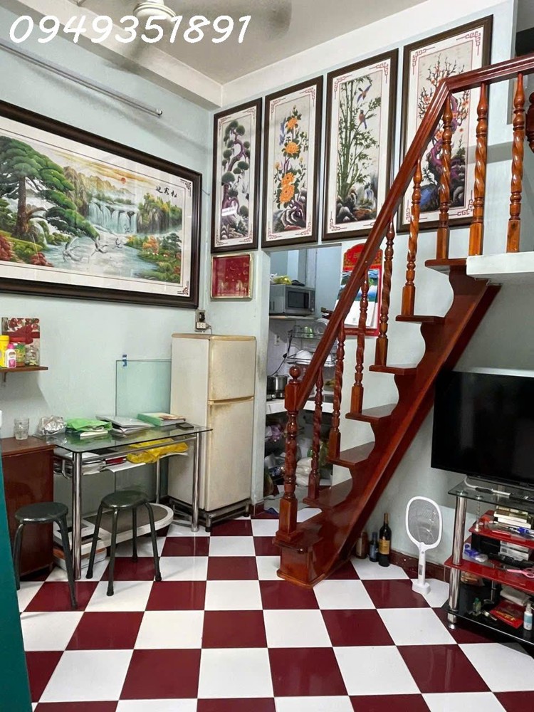 🚗 SÁT MẶT TIỀN TRƯỜNG SA – BÙI THỊ XUÂN
✨ TRUNG TÂM TÂN BÌNH – NHÀ 2 TẦNG – 20M² – CHỈ NHỈNH 2 TỶ