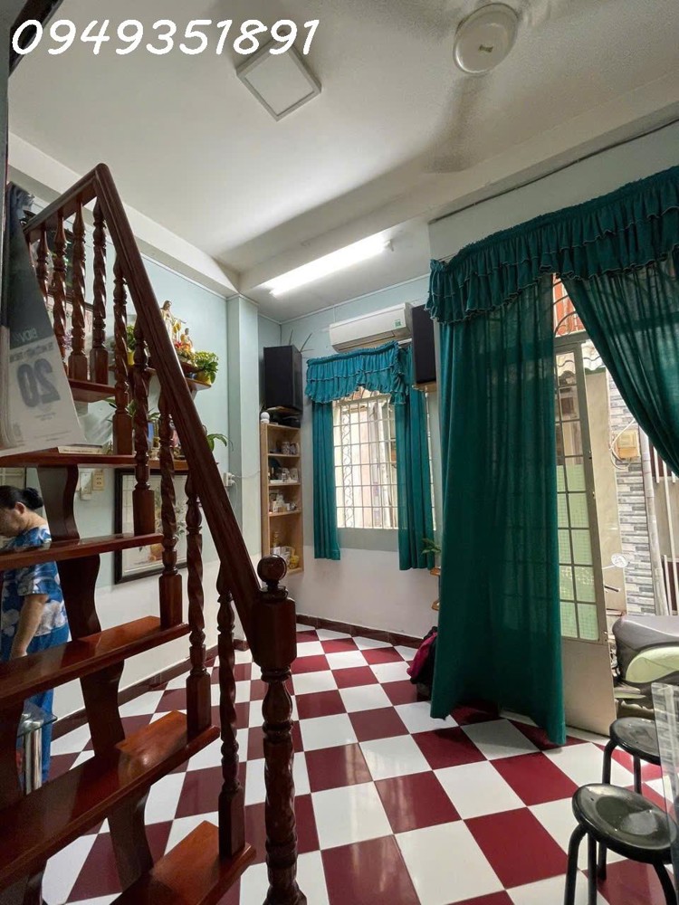 🚗 SÁT MẶT TIỀN TRƯỜNG SA – BÙI THỊ XUÂN
✨ TRUNG TÂM TÂN BÌNH – NHÀ 2 TẦNG – 20M² – CHỈ NHỈNH 2 TỶ