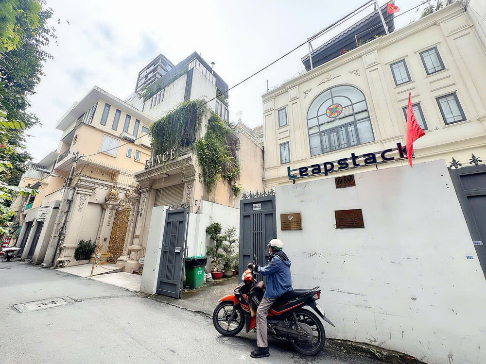 Hiếm Bán Ngang 4M * 21M - Mặt Đường Hxh Nguyễn Đình Chiểu, Q3 - Xung Quanh Là Biệt Thự Dát Vàng &