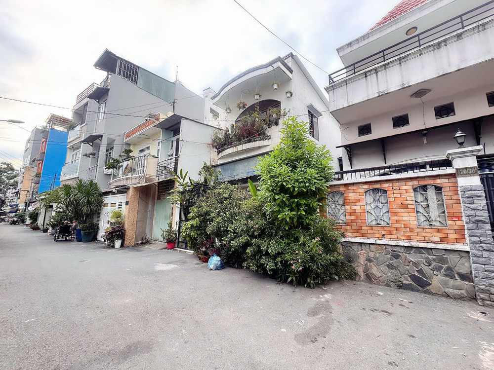 HIẾM NGANG 5M NỞ HẬU 6,6M * 16M VUÔNG ĐẸP - BÁN NHÀ 5 TẦNG THANG MÁY Đ.BẾN VÂN ĐỒN, P.KHÁNH HỘI,