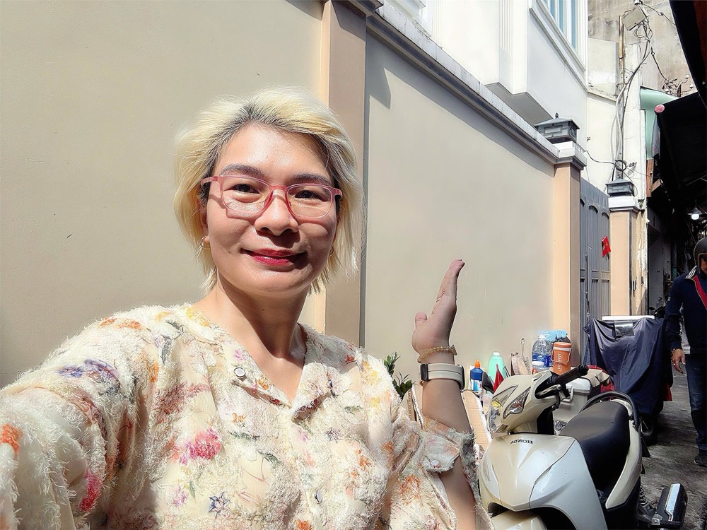 Chính Chủ 1 Đời Chưa Qua Đầu Tư - Mặt Tiền Hẻm Xe Hơi Đ. Thủ Khoa Huân, Quận 1 - Vài Bước Ra Chợ