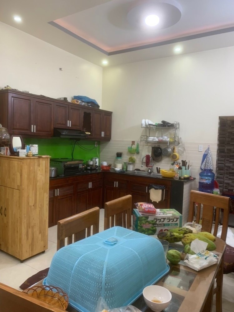 Bán nhà 3 tầng, 3PN, đường Lê Thị Hoa, Bình Chiểu, Thủ Đức. TP HCM. DT 71m2, SH, 5.8 tỷ