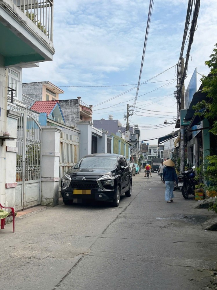 Bình Tân Giáp Tân Phú – Hẻm Ô Tô Taxi 4C– 3Tầng BTCT Mới – Sổ Đẹp