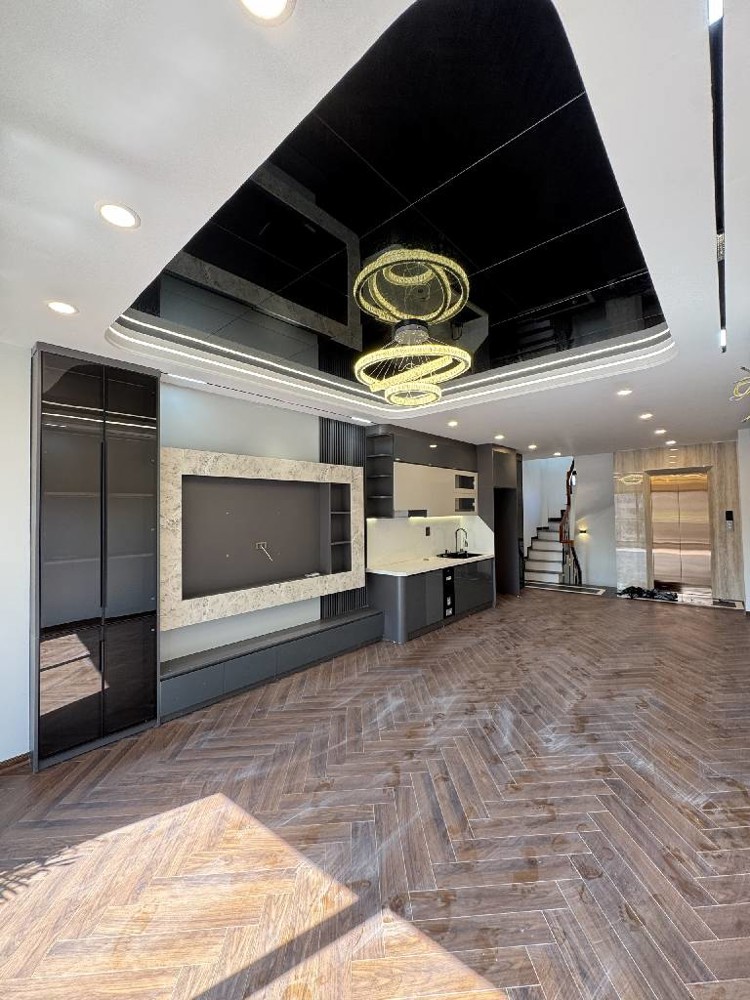 NHÀ PHÂN LÔ – Ô TÔ TRÁNH - THANG MÁY- FULL NỘI THẤT- KINH DOANH_ 42M2 - 7 TẦNG – 23,2 TỶ