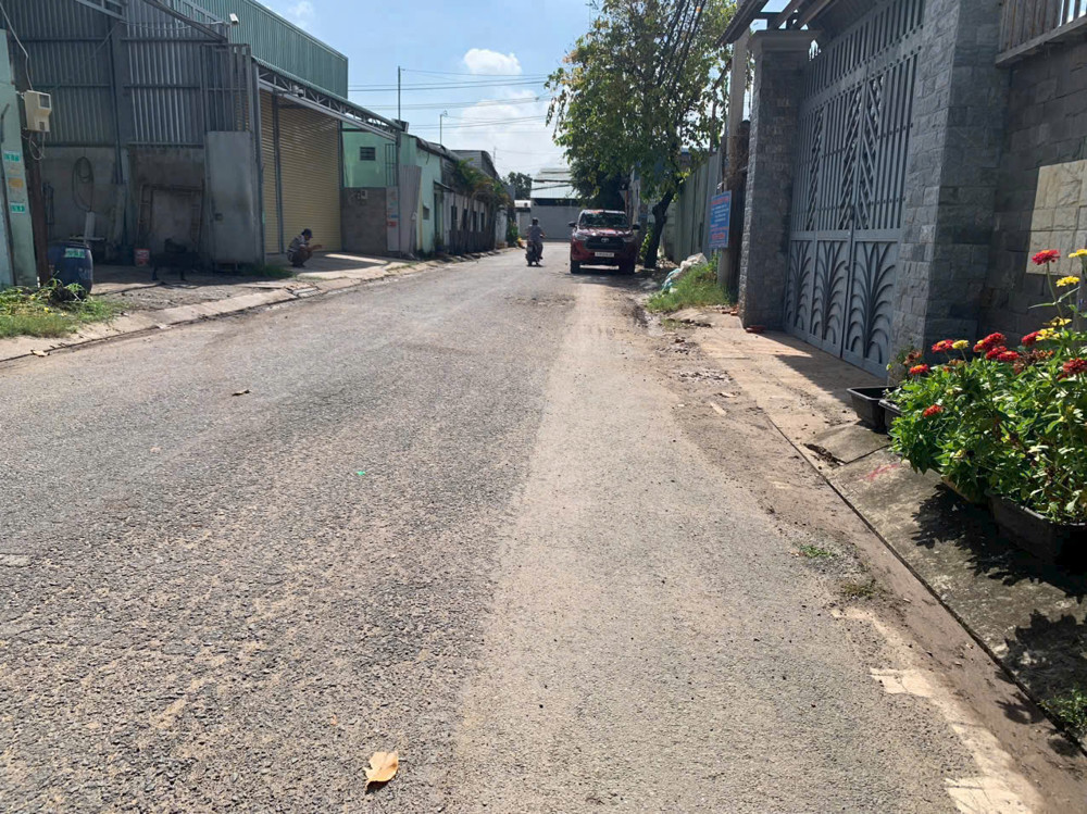 HÀNG SIÊU KHỦNG – GÓC 2 MẶT TIỀN NGUYỄN VĂN BỨA – CẠNH NGÃ BA GIỒNG CHỈ 400M