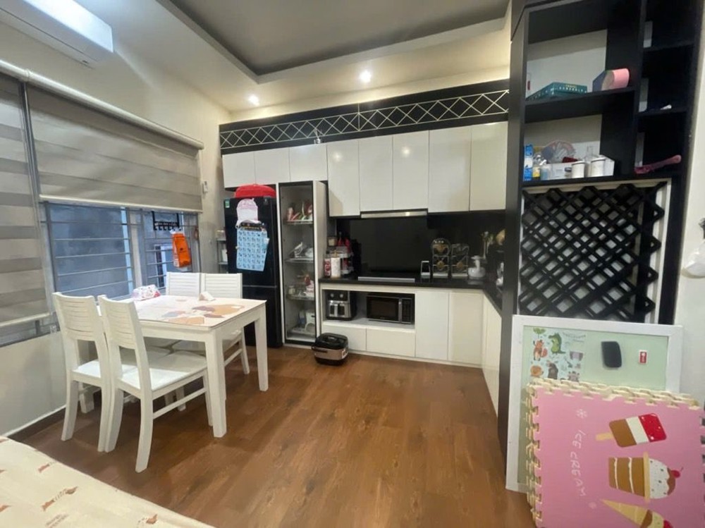 CỰC HIẾM DƯƠNG QUẢNG HÀM - NHÀ ĐẸP - GẦN Ô TÔ – THÔNG SANG PHỐ NGUYỄN VĂN HUYÊN_30/32M2