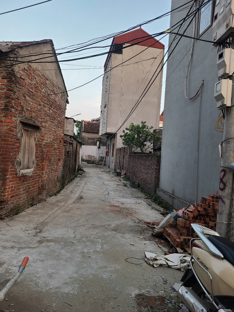 ĐỨC THƯỢNG. HOÀI ĐỨC .HÀ NỘI.
DIỆN TÍCH 42M NGỖ NÔNG .
GIÁ ĐẦU TƯ CHỈ 3.8X TỶ
NHANH TAY GỌI EM