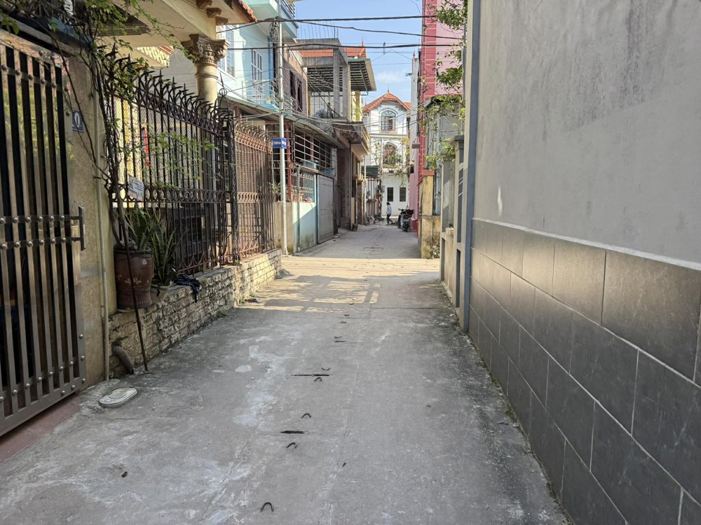 🔥 BÁN NHÀ 3 TẦNG – CĂN GÓC 2 MẶT TIỀN ĐỒNG XUYÊN – ĐẶNG XÁ
DIỆN TÍCH RỘNG 72m² – VỊ TRÍ ĐẸP – GIÁ