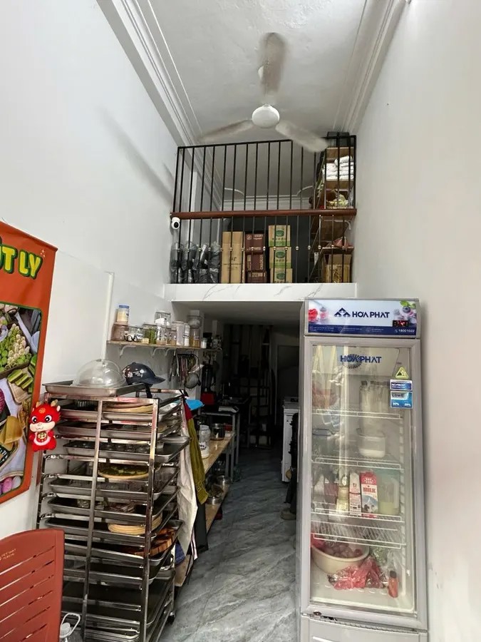 Bán Nhà Trại Cá 17/20m2. 5 tầng. mặt tiền 2.3m. giá 5.6 tỷ Hai Bà Trưng Hà Nội