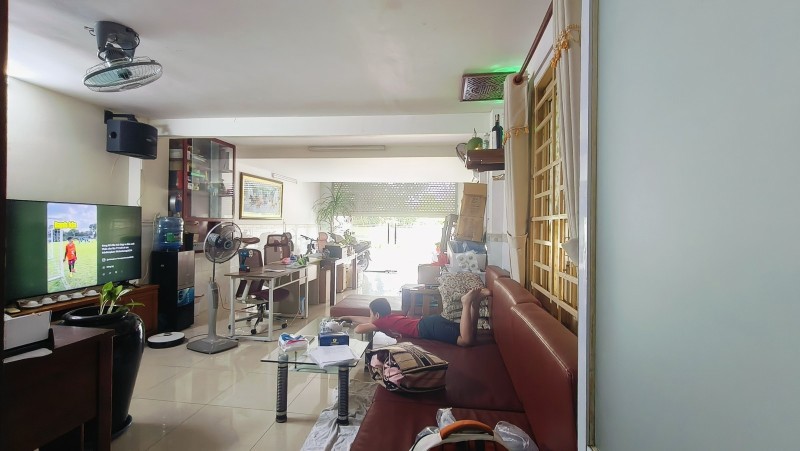 Bán nhà 2 tầng đường 135, Phước Long A, Q.9, TP HCM. DT 85m2, 3PN, SH, 8.9 tỷ