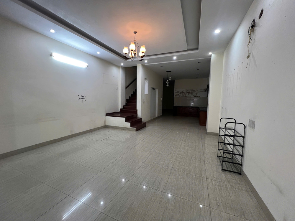 cho thuê nhà đường 30 tháng 4 đà nẵng mặt tiền nguyên căn chính chủ dt 165 m2