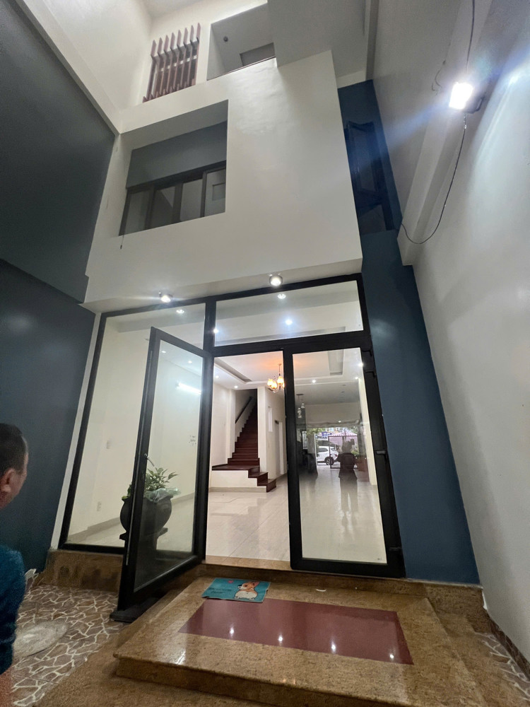 cho thuê nhà đường 30 tháng 4 đà nẵng mặt tiền nguyên căn chính chủ dt 165 m2