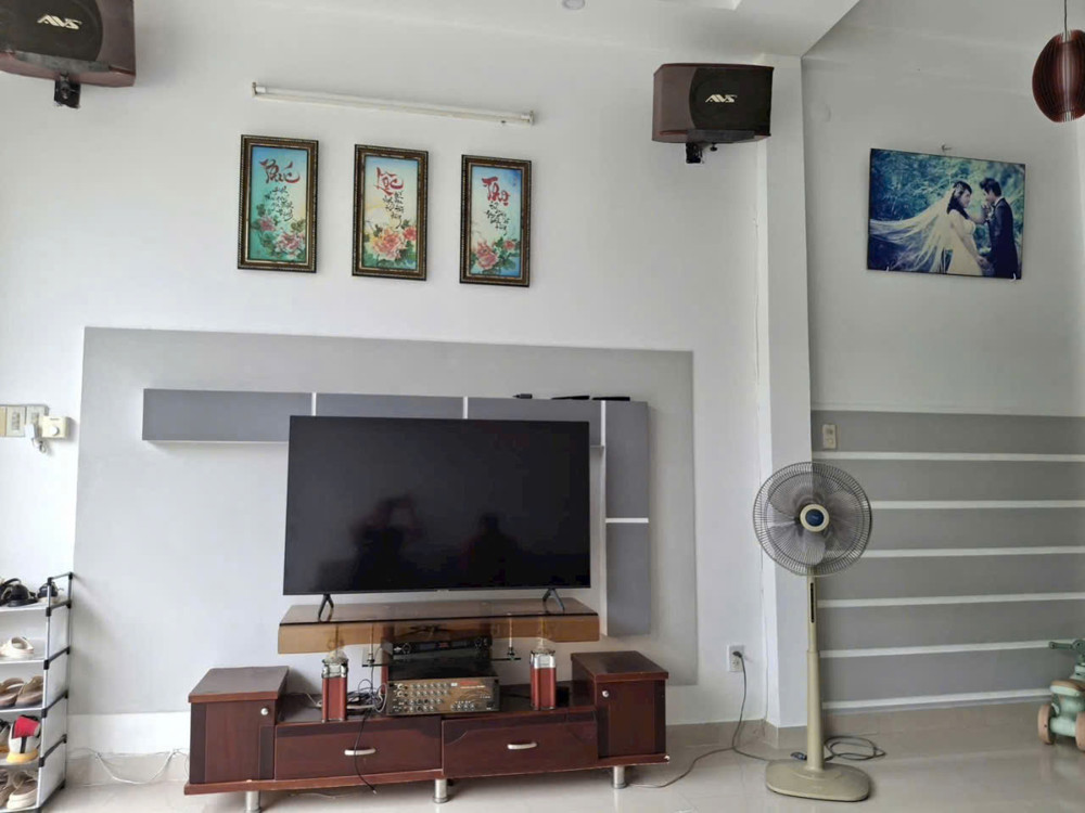 Nhà mặt tiền đường Triệu Quang Phục (Vĩnh Hoà cũ) - phường Bắc Nha Trang