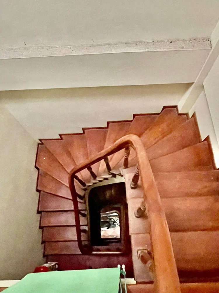 Bán Nhà Huỳnh Thúc Kháng 33/45m2. 5 tầng. mặt tiền 4m. giá 16.5 tỷ Đống Đa Hà Nội