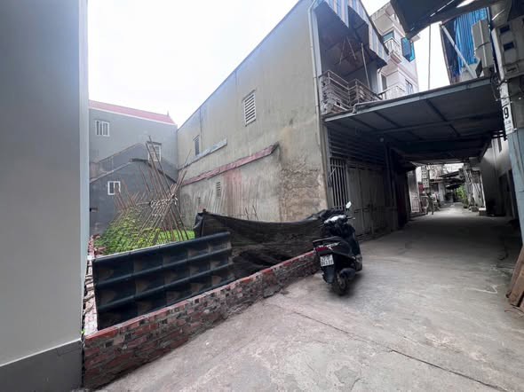 CHỊ GÁI CÂN BÁN NHANH 63M ĐẤT ĐƯỜNG THÔNG OTO ĐÕ CỬA PHƯƠNG ĐÌNH - ĐAN PHƯỢNG