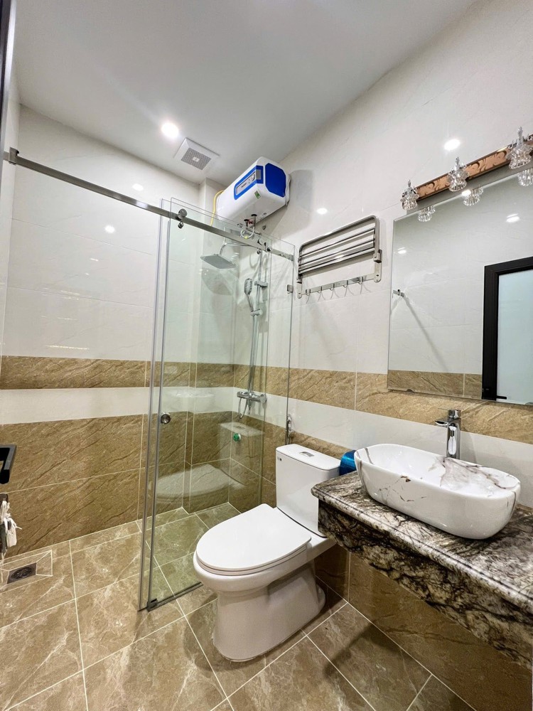 Nhà Phố Khương Đình-40m*7tầng, Thang máy-Ngõ thông; ô tô con đỗ cách 10m- Nhỉnh 12 tỷ