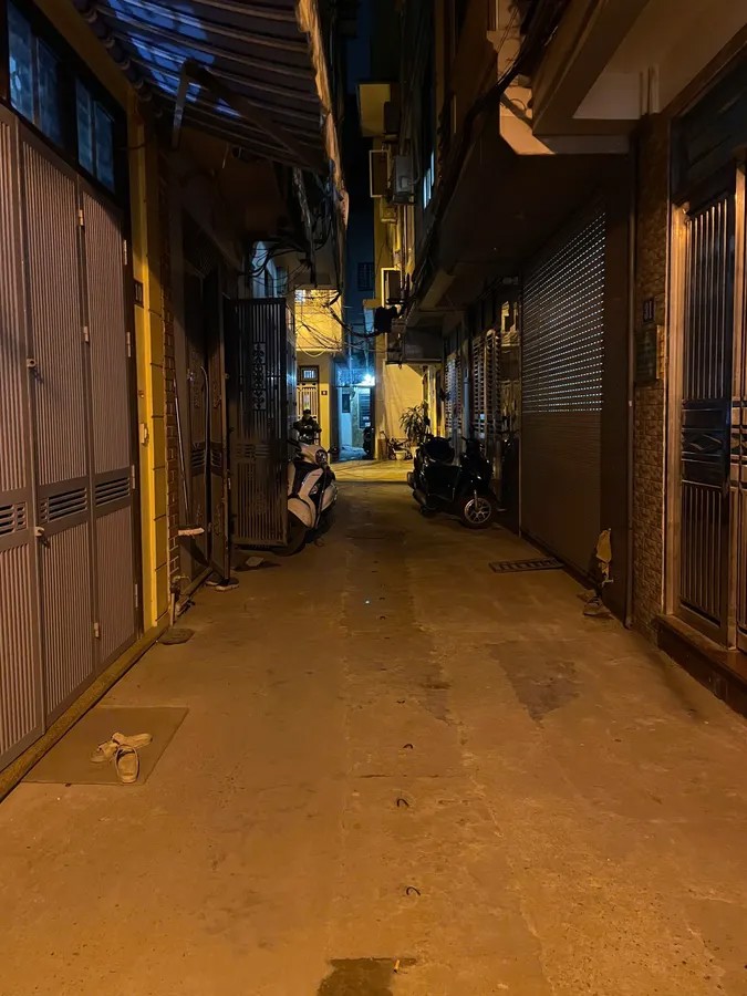 Bán Nhà Mạc Thị Bưởi 32/35m2. 5 tầng. mặt tiền 3.8m. giá 8.85 tỷ Hai Bà Trưng Hà Nội