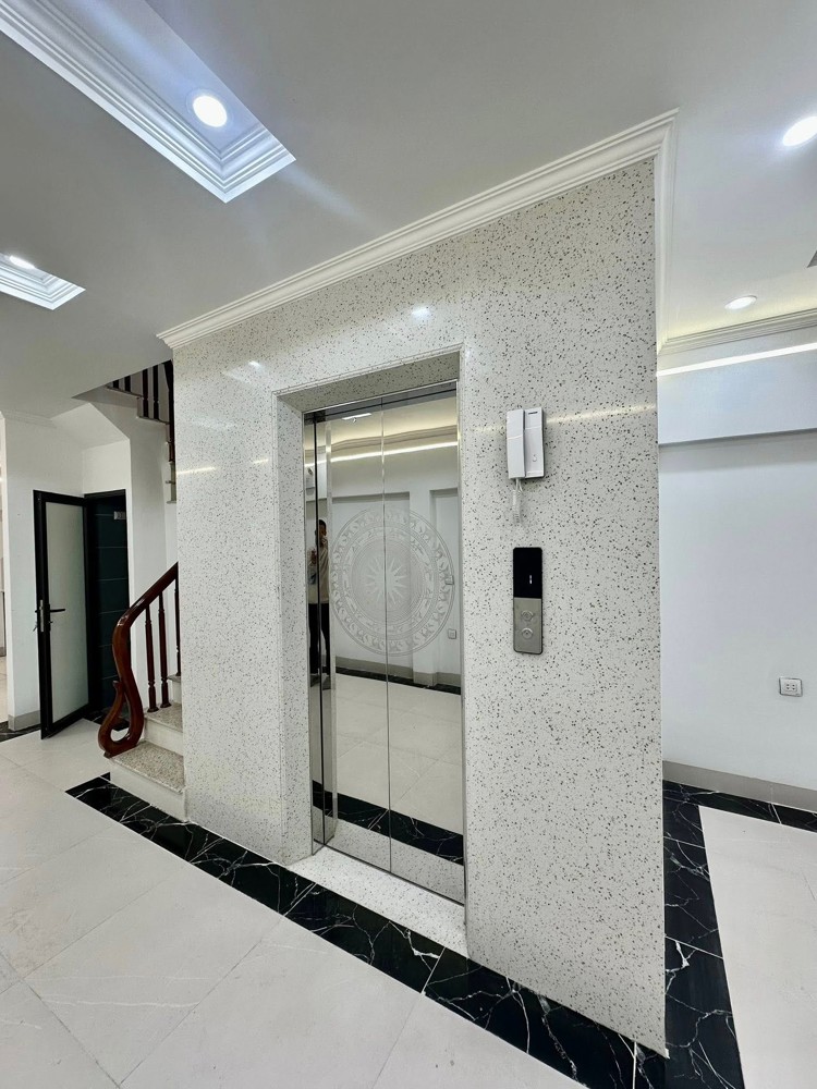 Nhà Phố Khương Đình-54m*6tầng*4.5mMT-Thang máy-Ngõ thông- Nhỉnh 13 tỷ