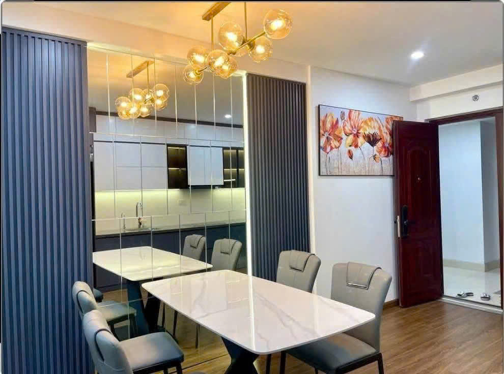 Em Trường cập nhật quỹ căn đẹp giá tốt, ký hợp đồng mua bán trực tiếp chủ đầu tư. Giá ưu đãi T11