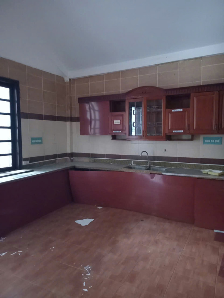 BA ĐÌNH - LÔ GÓC -  Ô TÔ TRÁNH-  MẶT TIỀN RỘNG, SỔ A4- Đường Bưởi 181 m, 4 tầng, mt 5m, nhỉnh 80 tỷ