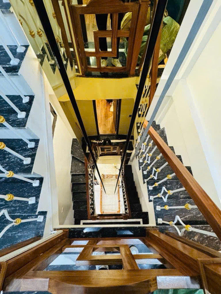 Bán Nhà Kim Quan Thượng Long Biên,Oto,Thang Máy,Lô Góc,Nở Hậu,Ngõ Nông,36M