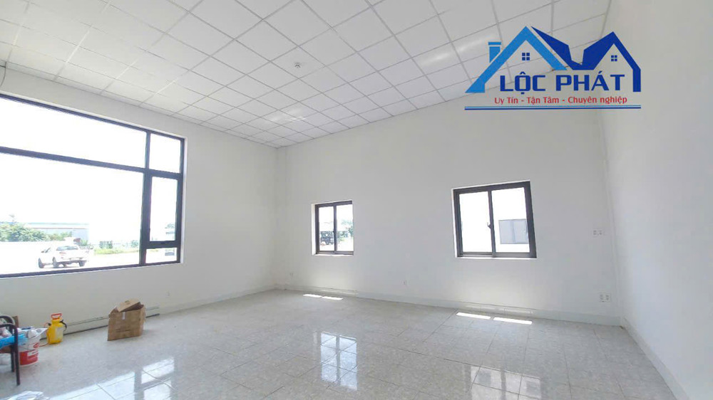 bán xưởng KCN Long Khánh 40.000 m2 chỉ 230 tỷ