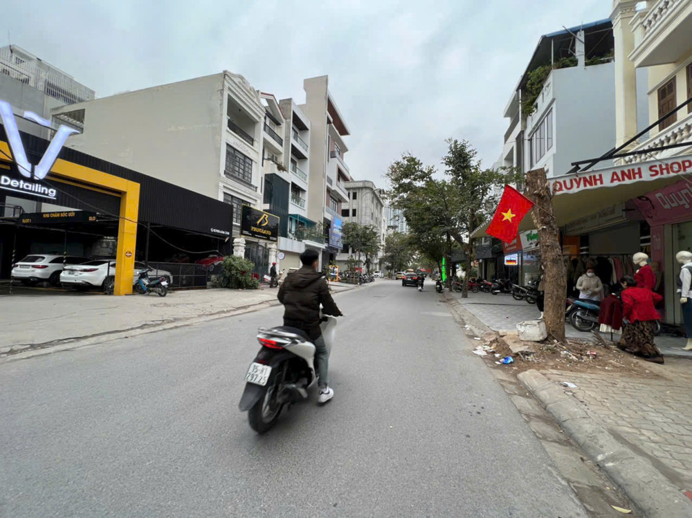 Cần bán Lô đất Mặt Đường Nguyễn Tất Tố - Diện tích 100m2 Ngang 5m - Đường kinh doanh buôn bán sầm