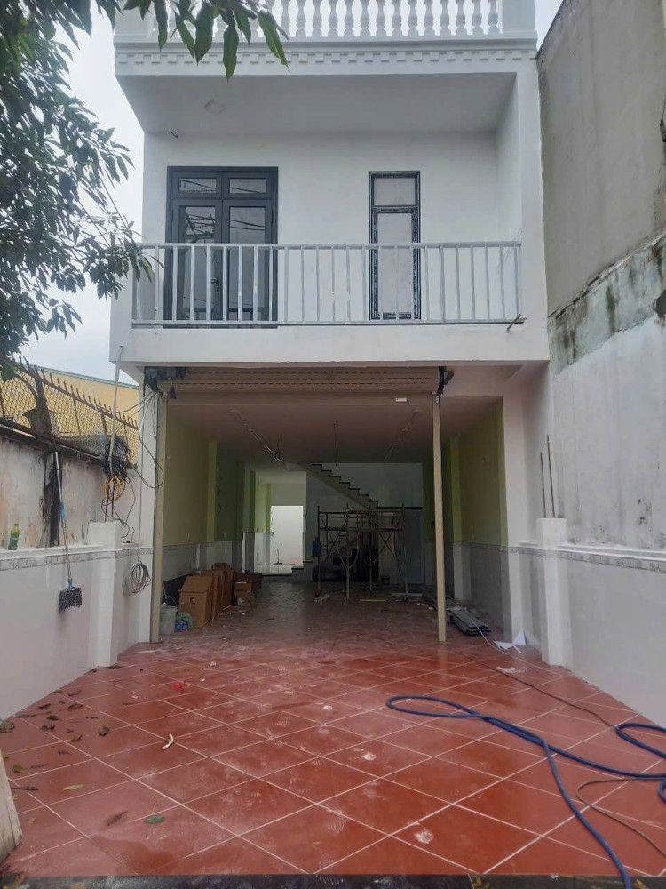 BÁN NHÀ 2 TẦNG (5.3x28) MẶT TIỀN THỚI TAM THÔN 6 – TRUNG TÂM HÓC MÔN