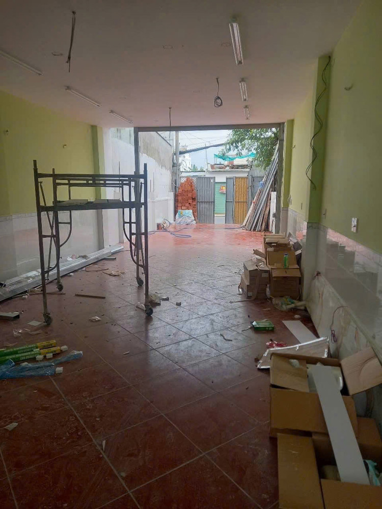 BÁN NHÀ 2 TẦNG (5.3x28) MẶT TIỀN THỚI TAM THÔN 6 – TRUNG TÂM HÓC MÔN