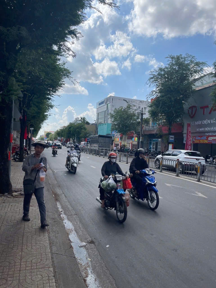 NHÀ (9x25) MẶT TIỀN TRƯỜNG CHINH – P. ĐÔNG HƯNG THUẬN, QUẬN 12 GIÁ RẺ