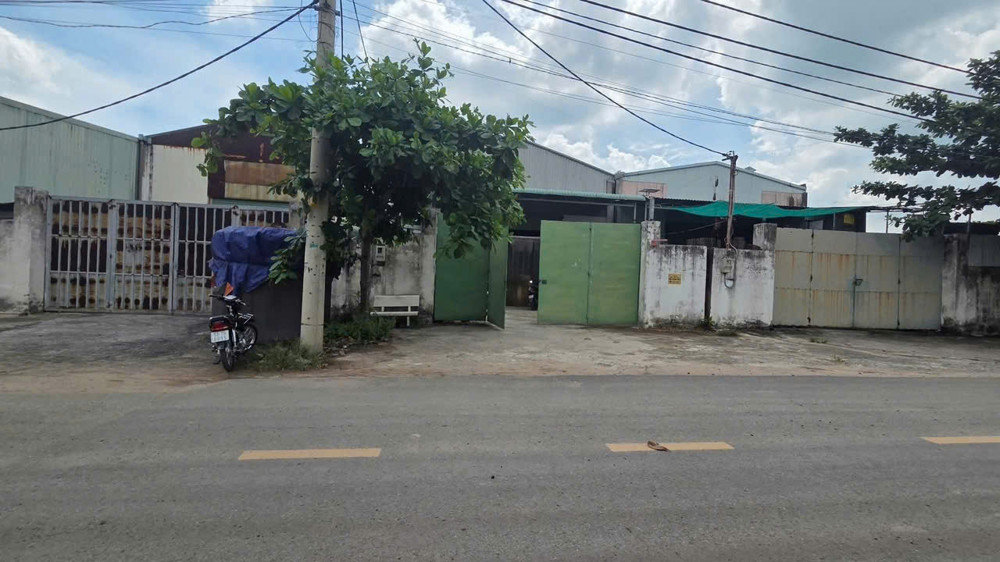 BÁN NHÀ XƯỞNG (10x40) TÂN HIỆP, HÓC MÔN  GIÁ NGỘP RẺ NHẤT KHU VỰC