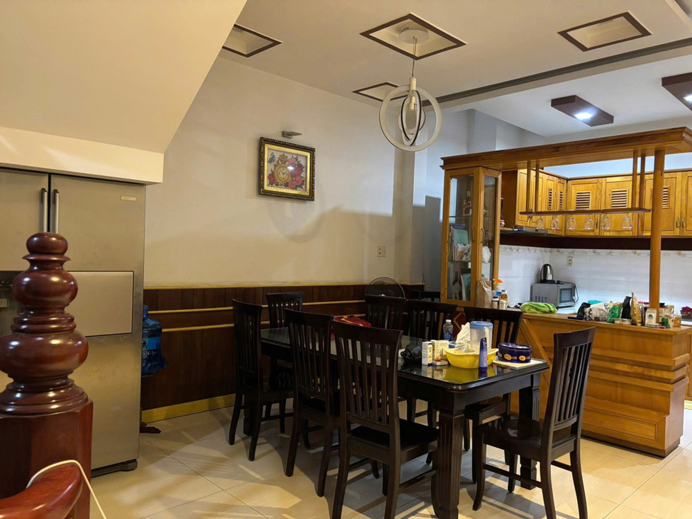 Bán nhà mt Bạch Đằng -ph Nha Trang ( Tân Lập cũ)Chú em cần bán căn nhà mt đường Bạch Đằng - Nha