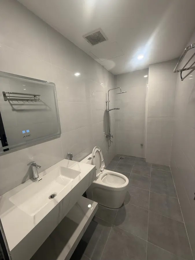 BÁN NHÀ MỚI FULL NỘI THẤT Lệ Mật 50 m2 X 5 Tầng 11.6 Tỷ Long Biên Hà Nội