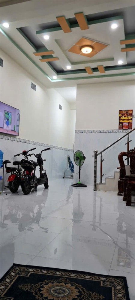 NHÀ ĐẸP – GIÁ TỐT – CẦN BÁN  CĂN NHÀ TẠI Đường Quốc lộ 50, TT Cần Đước, Huyện Cần Đước, Long An