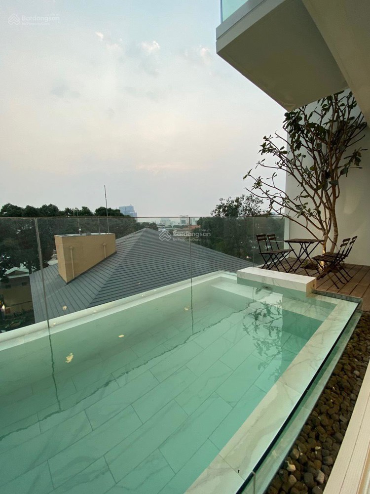 Cho thuê villa trên không 2 phòng ngủ serenity sky villas 137m2 tại quận 3
