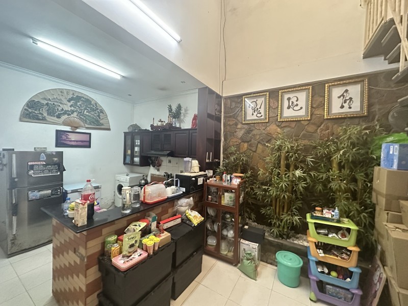 Bán nhà đường số 8, Hiệp Bình Chánh, Thủ Đức, TP HCM 96m2, 2 tầng, 2PN, sổ hồng, giá 6.1 tỷ