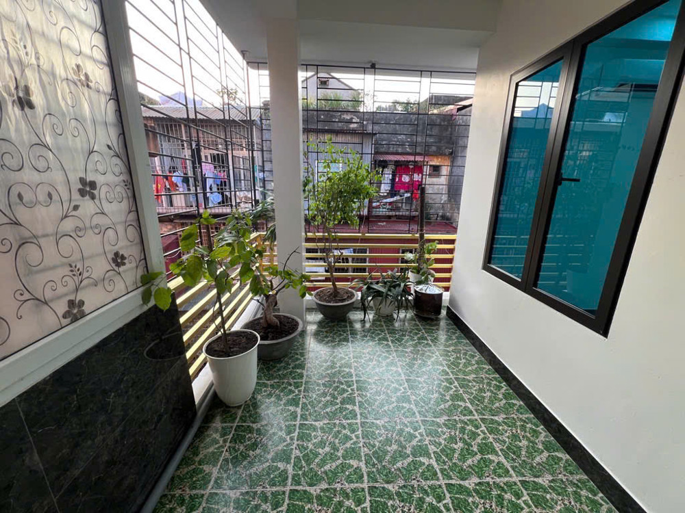 BÁN NHÀ NGUYỄN VĂN CỪ LONG BIÊN,OTO ĐỖ CỔNG,2 THOÁNG MÁT,ĐẸP LONG LANH 42M