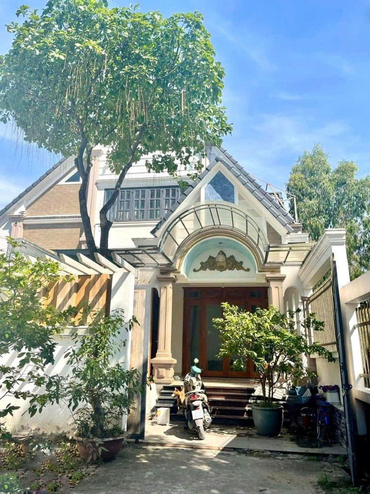 L1596 ⭐⭐ Nhà Vườn Mặt Tiền Thạnh Xuân 40, Shr, Nở Hậu, Hxh, 2 Tầng, 6.5X31m, 9.X Tỷ