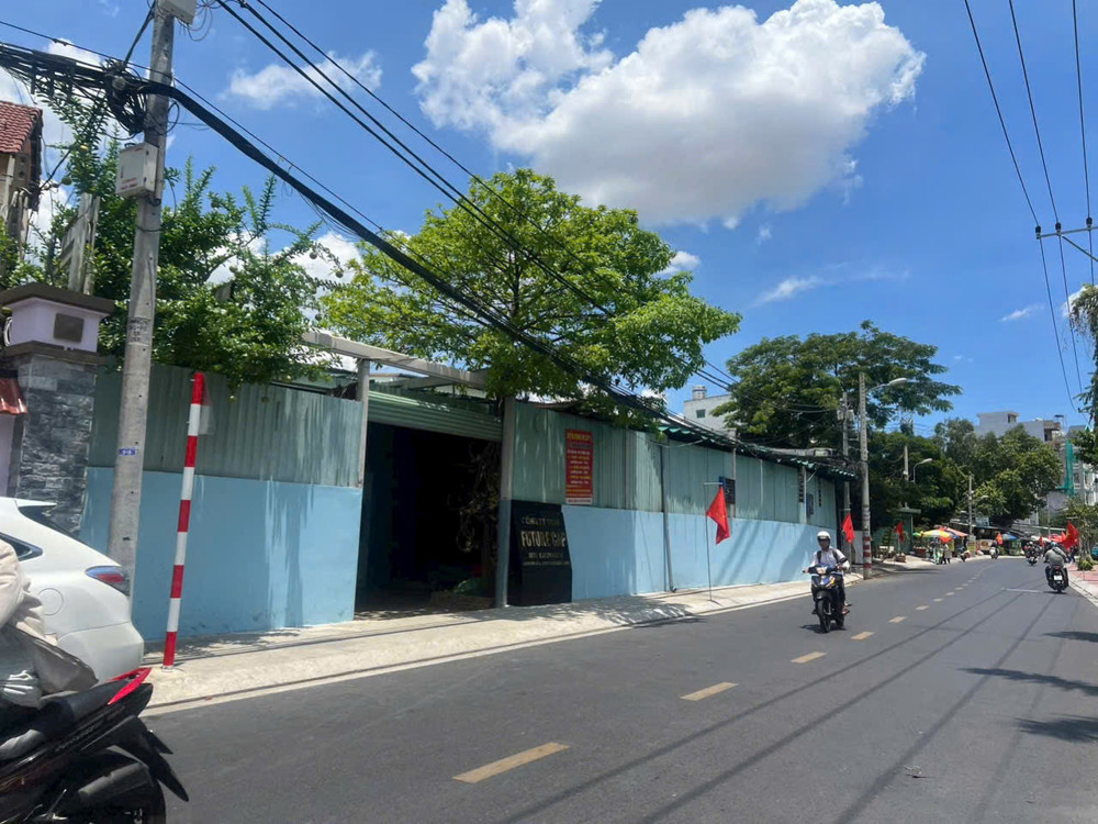 XƯỞNG MAY MẶT TIỀN ĐƯỜNG D4, Q12 - DÒNG TIỀN KHỦNG – VỊ TRÍ VÀNG KHU TRUNG MỸ TÂY!