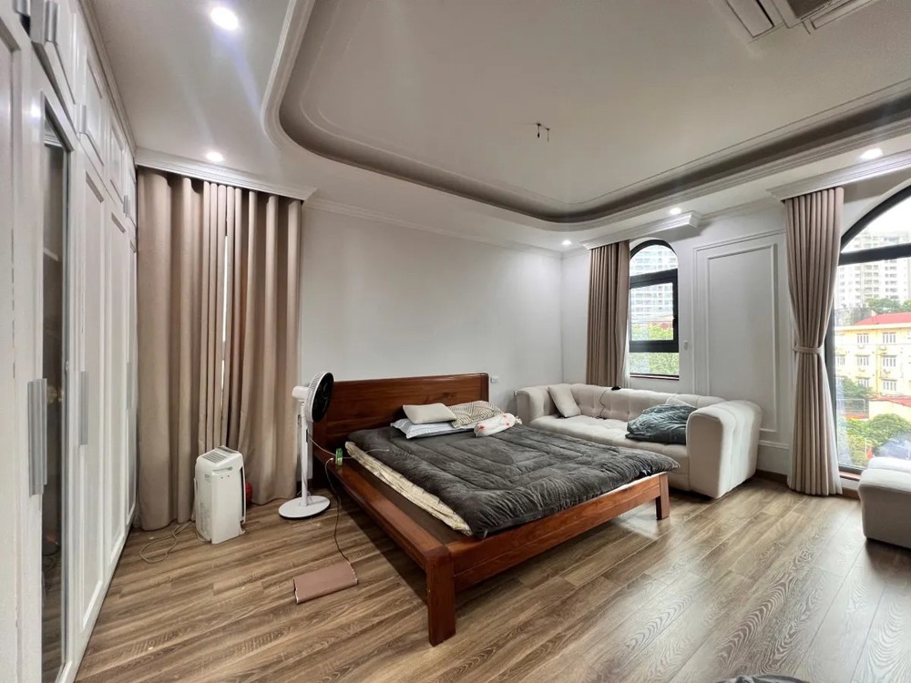 [THƠM] MP TRUNG HÒA NC - TÒA NHÀ 8T THANG MÁY - 123M MT 8M - LÔ GÓC VIEW HỒ